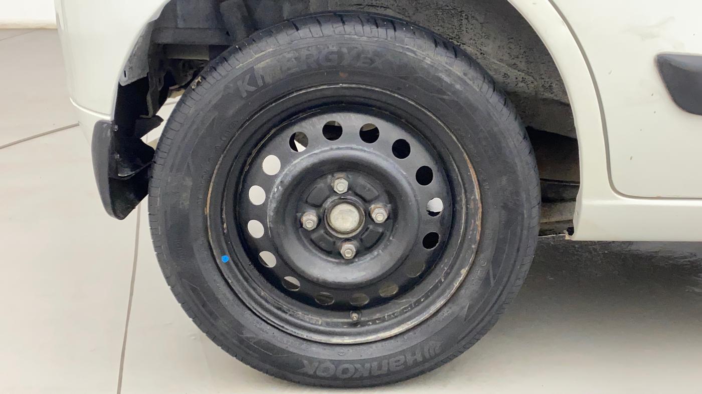 2013 Maruti Wagon R 1.0 VXI, Petrol, Manual, 66,819 km, Right Rear Wheel