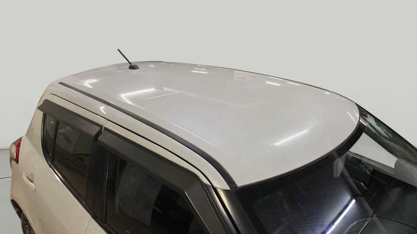 2017 Maruti Swift VXI, Petrol, Manual, 74,579 km, Roof