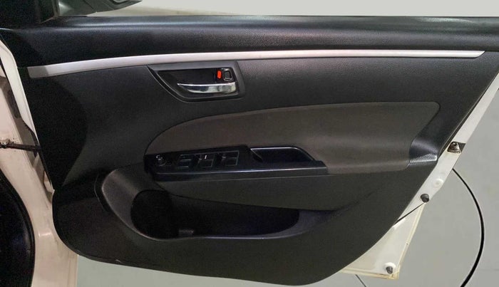 2017 Maruti Swift VXI, Petrol, Manual, 74,579 km, Driver Side Door Panels Control
