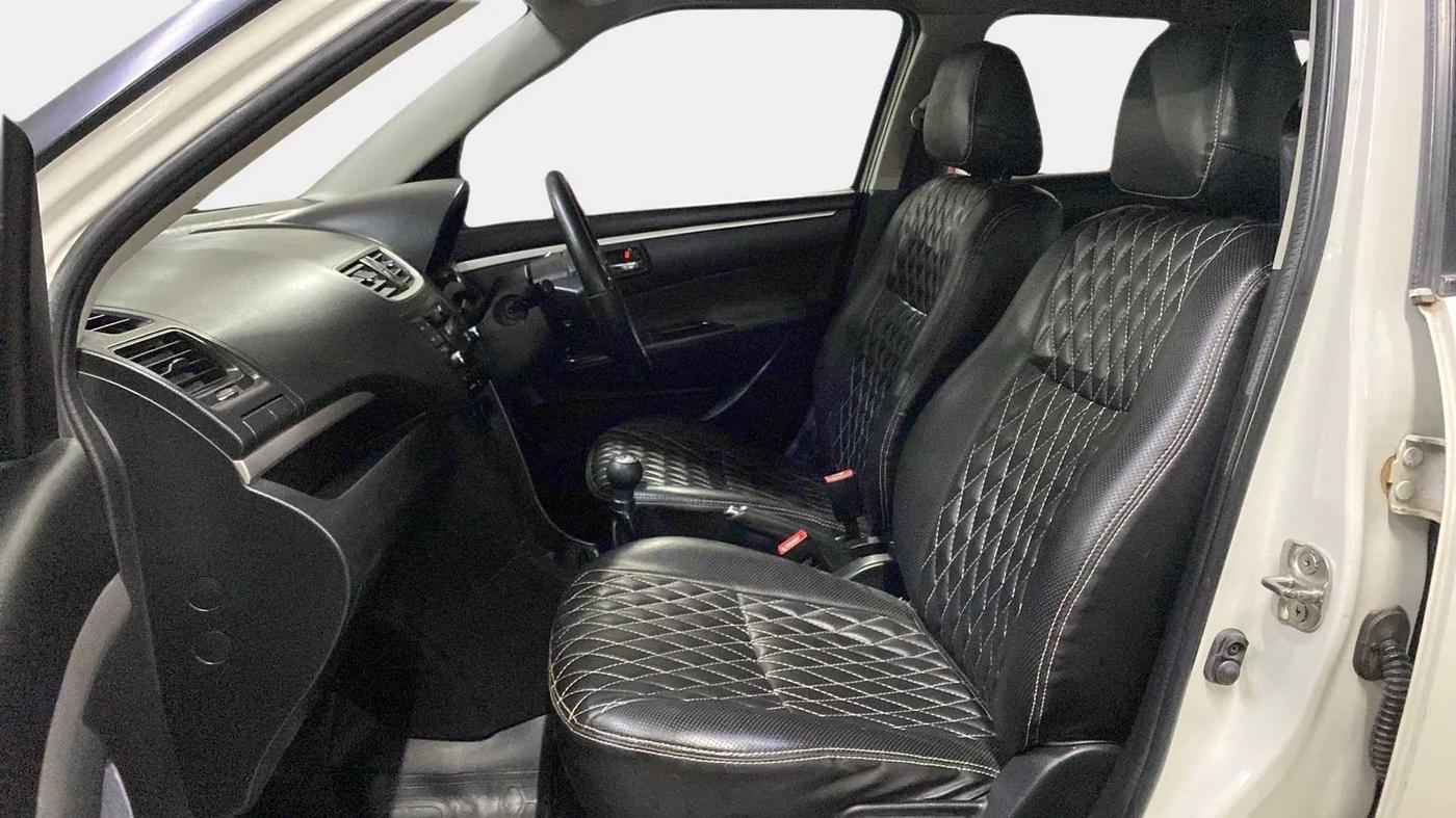 2017 Maruti Swift VXI, Petrol, Manual, 74,579 km, Right Side Front Door Cabin