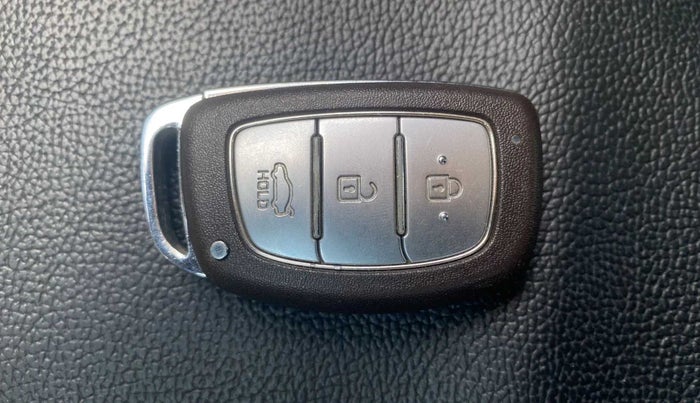 2015 Hyundai Xcent SX 1.2 (O), Petrol, Manual, 94,751 km, Key Close Up