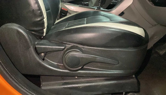 2018 Tata NEXON XZA PLUS PETROL, Petrol, Automatic, 34,161 km, Driver Side Adjustment Panel