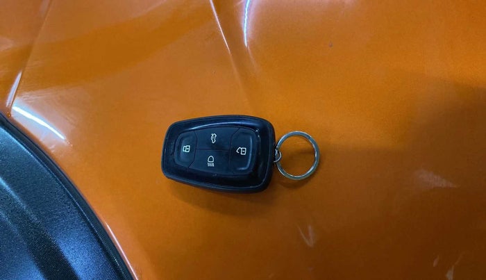 2018 Tata NEXON XZA PLUS PETROL, Petrol, Automatic, 34,161 km, Key Close Up