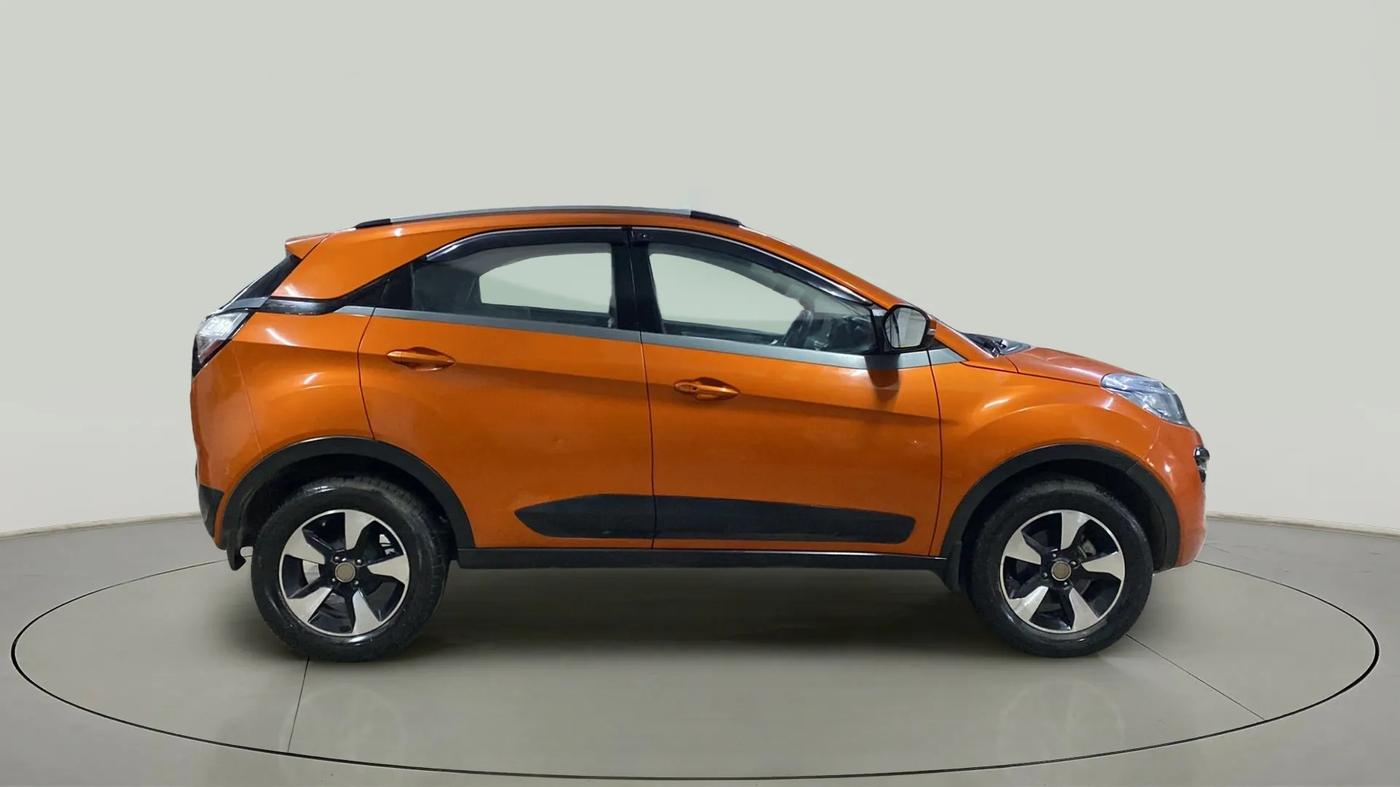 2018 Tata NEXON XZA PLUS PETROL, Petrol, Automatic, 34,161 km, Right Side View