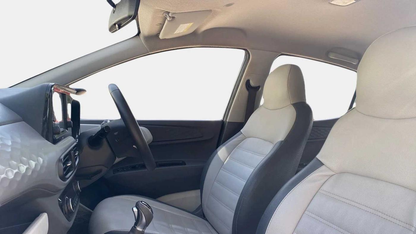 2021 Hyundai GRAND I10 NIOS ASTA AMT 1.2 KAPPA VTVT, Petrol, Automatic, 29,517 km, Right Side Front Door Cabin