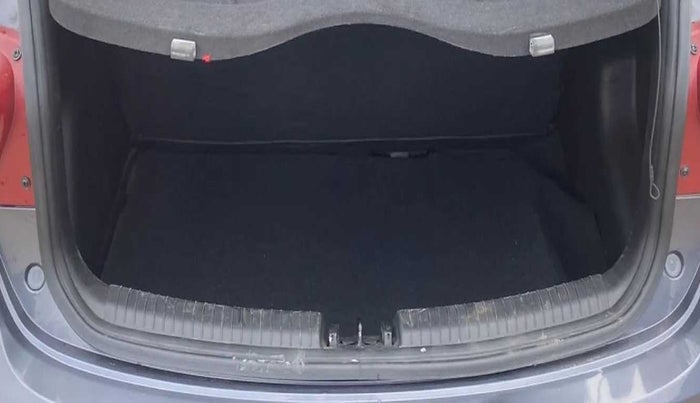 2016 Hyundai Grand i10 ASTA AT 1.2 KAPPA VTVT, Petrol, Automatic, 40,641 km, Boot Inside