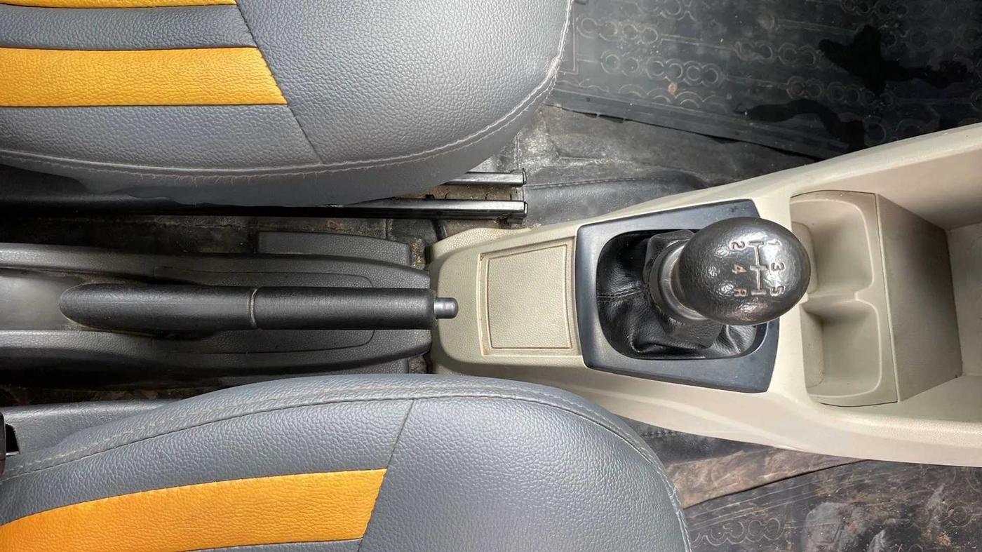 2016 Maruti Alto K10 LXI, Petrol, Manual, 57,787 km, Gear Lever