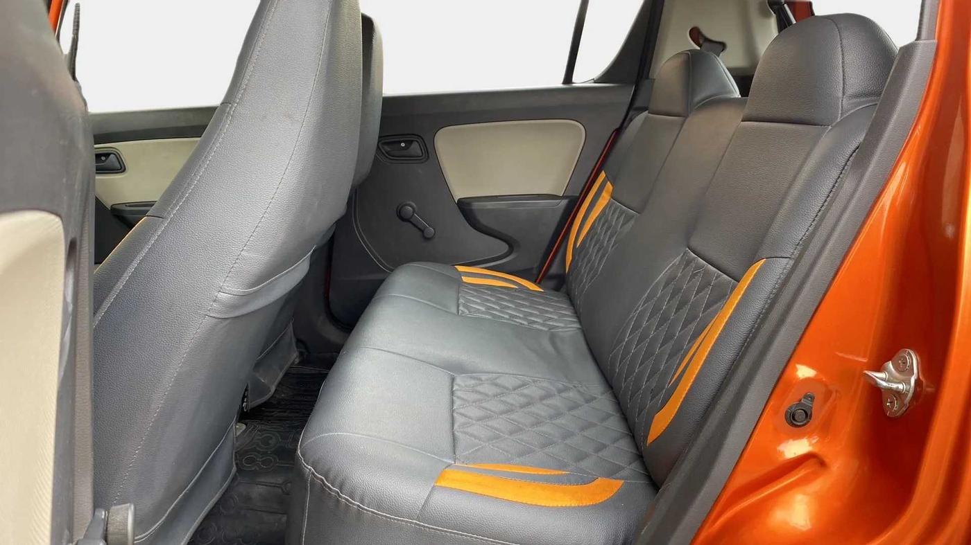 2016 Maruti Alto K10 LXI, Petrol, Manual, 57,787 km, Right Side Rear Door Cabin