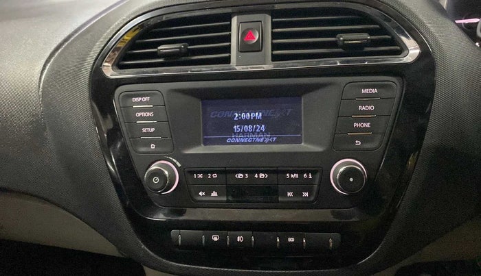 2016 Tata Tiago XZ PETROL, Petrol, Manual, 33,711 km, Infotainment system - AM/FM Radio - Not Working