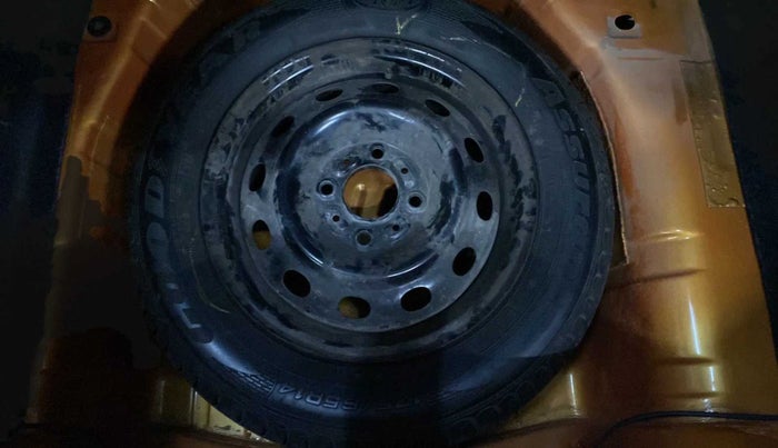 2016 Tata Tiago XZ PETROL, Petrol, Manual, 33,711 km, Dicky (Boot door) - Tool missing