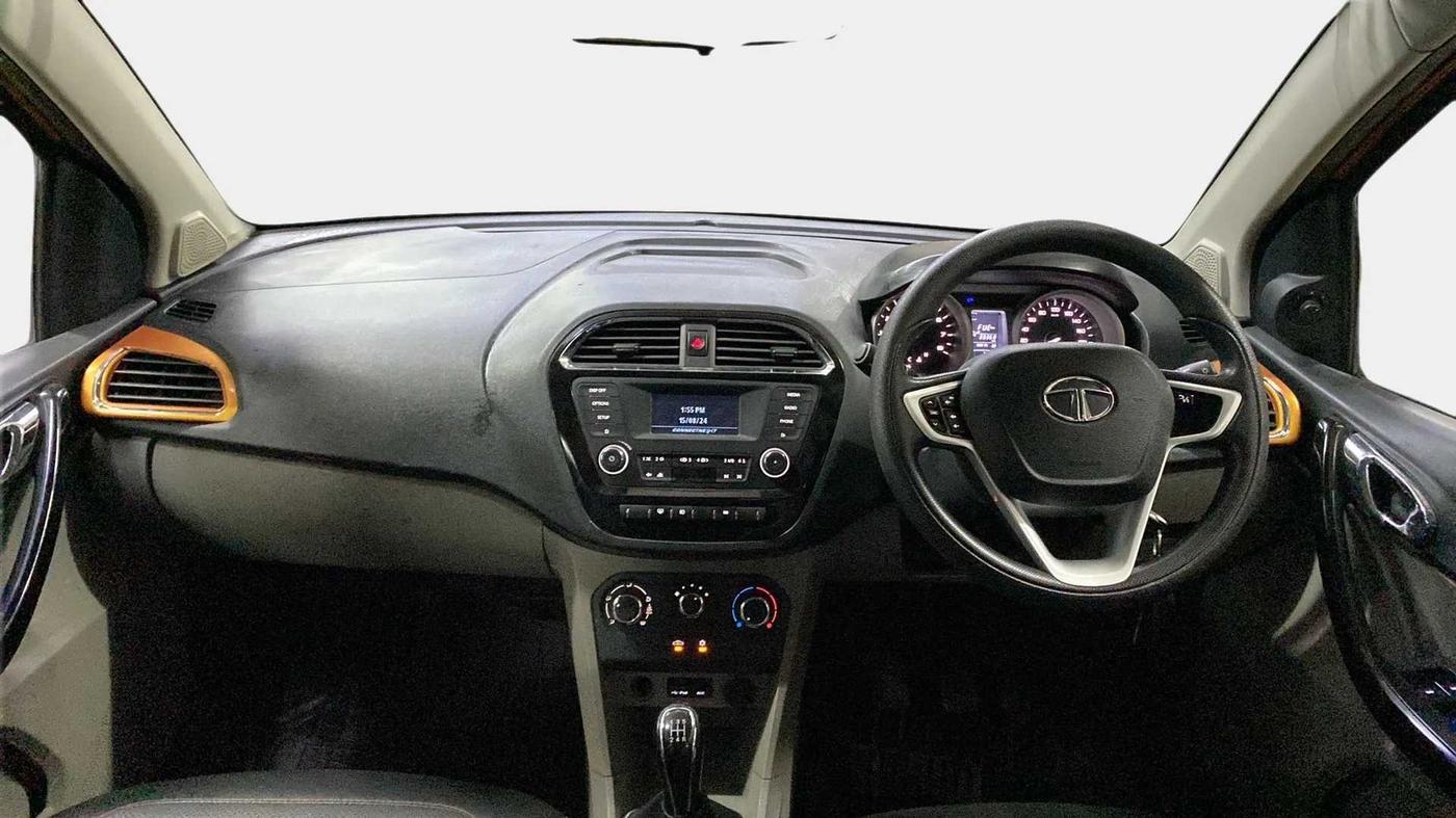 2016 Tata Tiago XZ PETROL, Petrol, Manual, 33,711 km, Dashboard