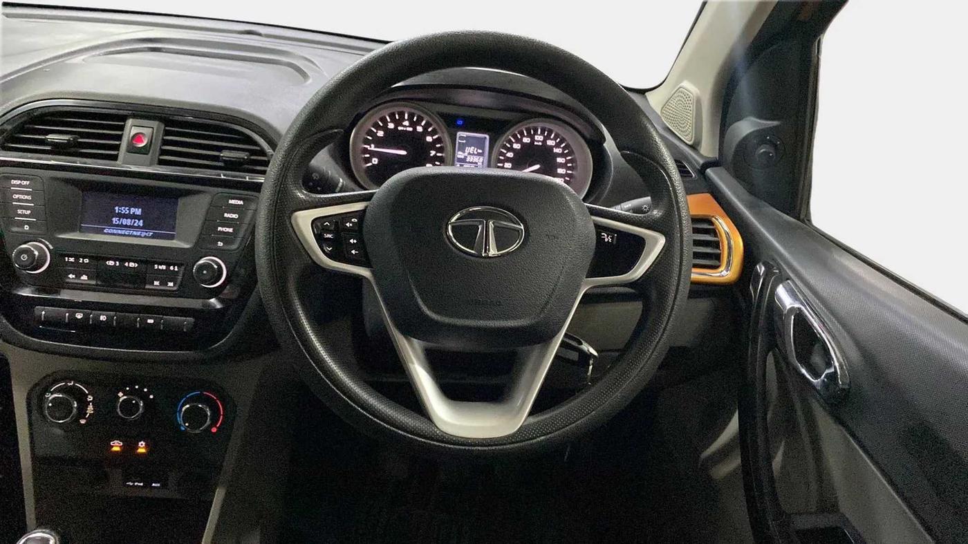 2016 Tata Tiago XZ PETROL, Petrol, Manual, 33,711 km, Steering Wheel Close Up