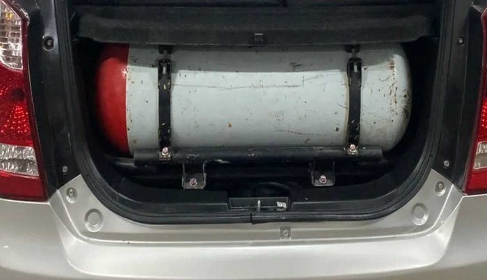 2013 Maruti Wagon R 1.0 LXI CNG, CNG, Manual, 64,555 km, Boot Inside