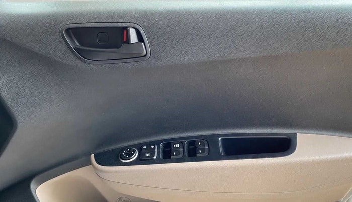 2019 Hyundai Xcent S 1.2, Petrol, Manual, 26,657 km, Driver Side Door Panels Control