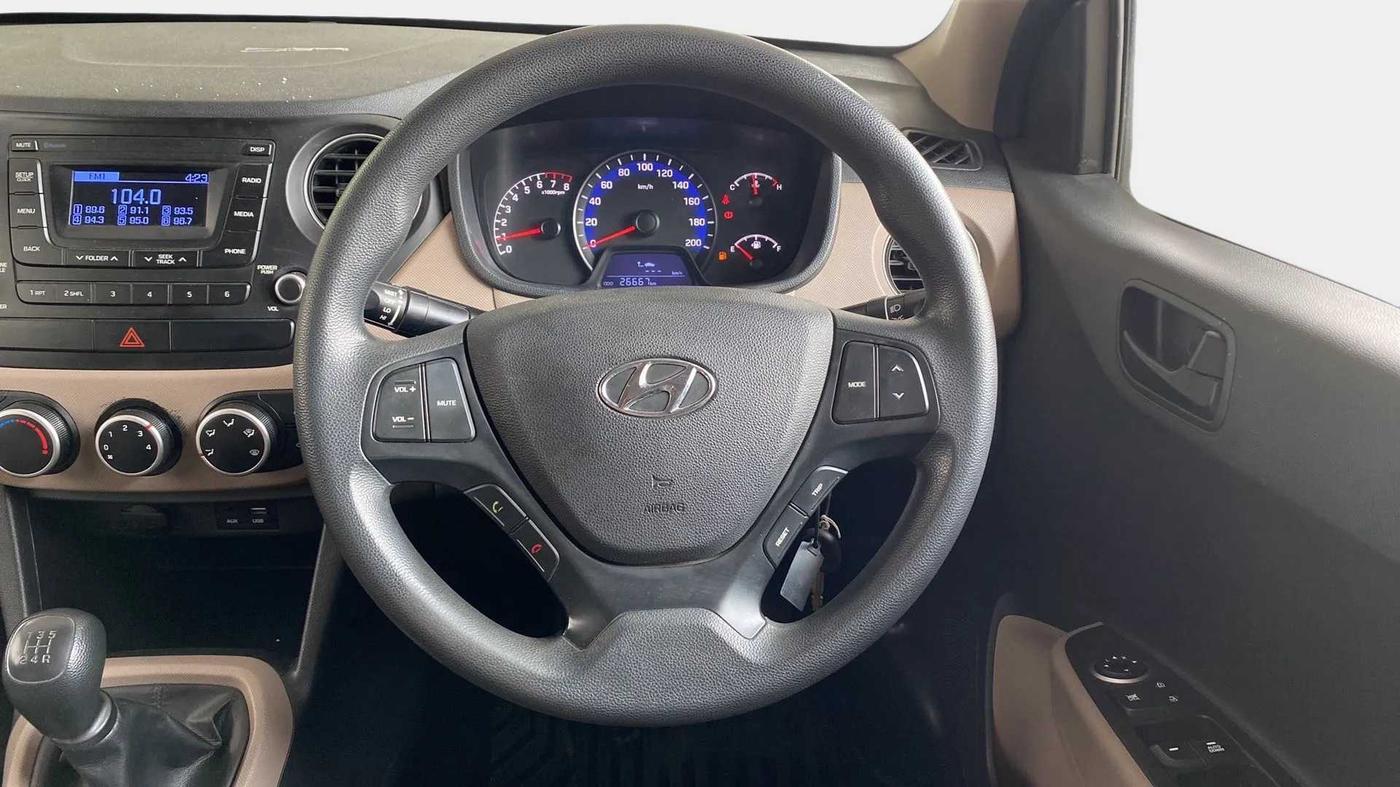 2019 Hyundai Xcent S 1.2, Petrol, Manual, 26,657 km, Steering Wheel Close Up