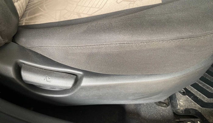 2019 Hyundai Xcent S 1.2, Petrol, Manual, 26,657 km, Driver Side Adjustment Panel