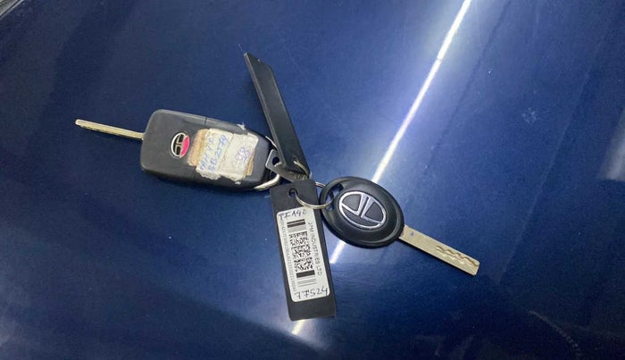 2021 Tata Tiago XZA PLUS PETROL, Petrol, Automatic, 13,005 km, Key Close Up