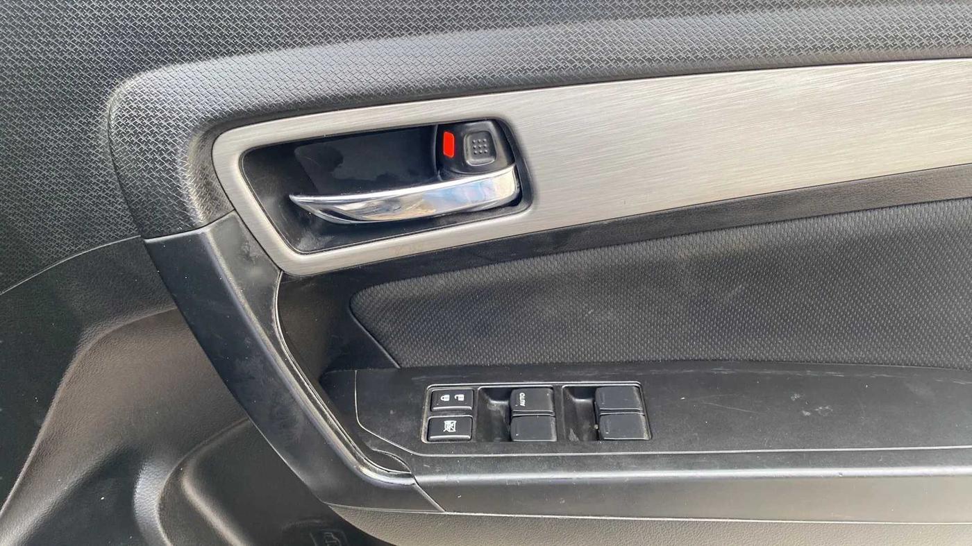 2019 Maruti Vitara Brezza ZDI PLUS, Diesel, Manual, 31,348 km, Driver Side Door Panels Control