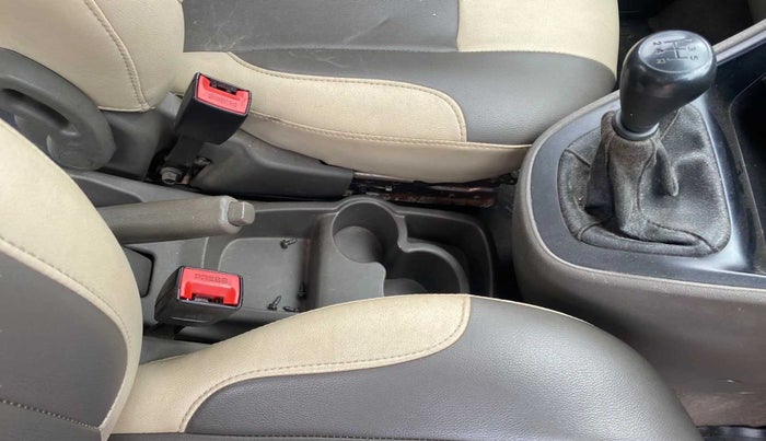 2014 Hyundai i10 ERA 1.1, Petrol, Manual, 48,622 km, Gear Lever
