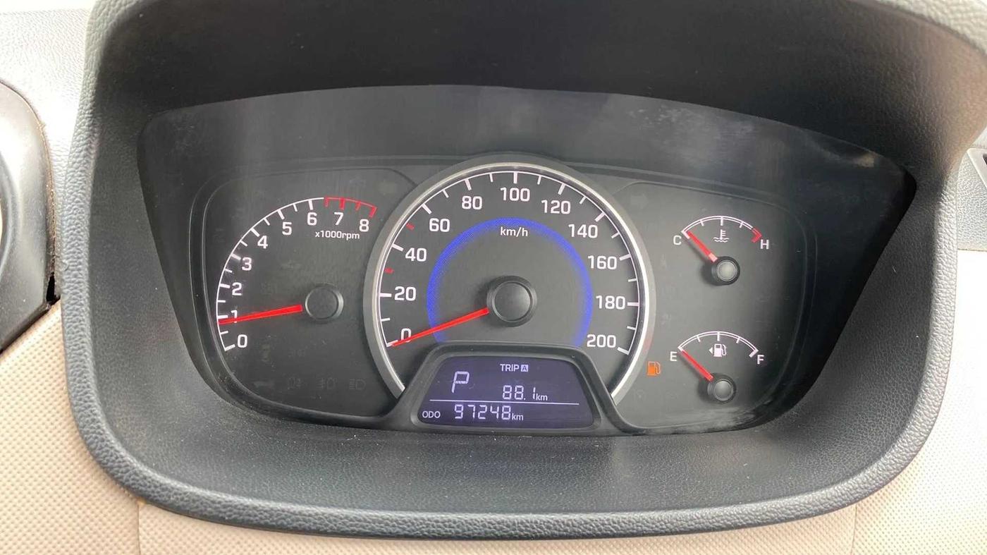 2017 Hyundai Grand i10 SPORTZ (O) AT 1.2 KAPPA VTVT, Petrol, Automatic, 97,291 km, Odometer Image