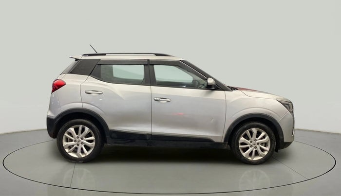 2019 Mahindra XUV300 W8 1.2 PETROL, Petrol, Manual, 40,338 km, Right Side View