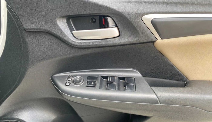 2017 Honda Jazz 1.2L I-VTEC V AT, Petrol, Automatic, 68,519 km, Driver Side Door Panels Control