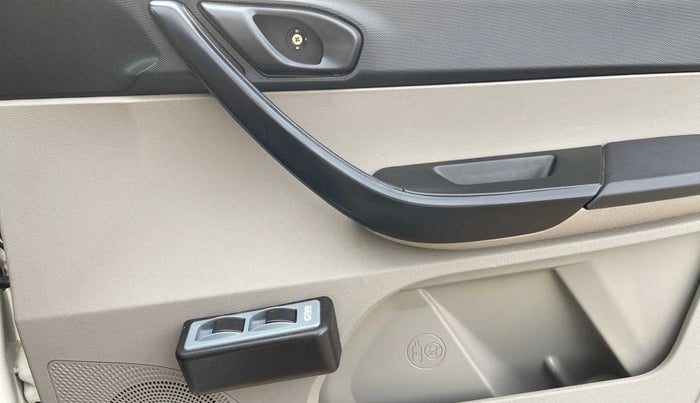2019 Tata Tiago XE PETROL, Petrol, Manual, 38,151 km, Driver Side Door Panels Control