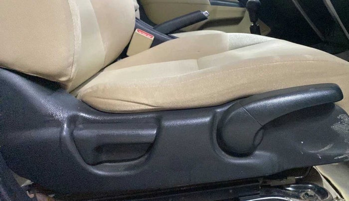 2017 Honda City 1.5L I-VTEC SV, Petrol, Manual, 50,575 km, Driver Side Adjustment Panel