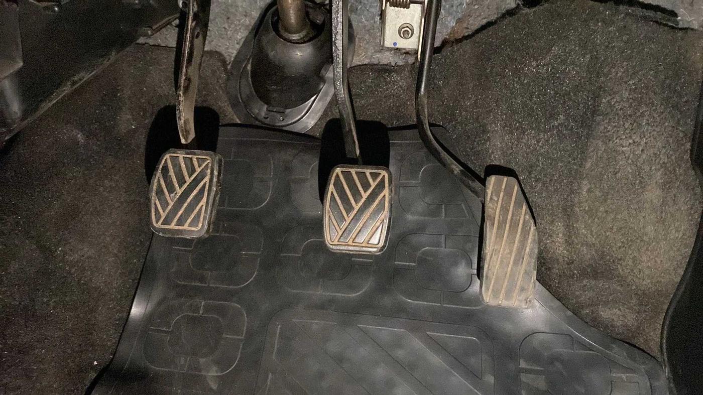 2015 Maruti Wagon R 1.0 LXI CNG, CNG, Manual, 52,646 km, Pedals