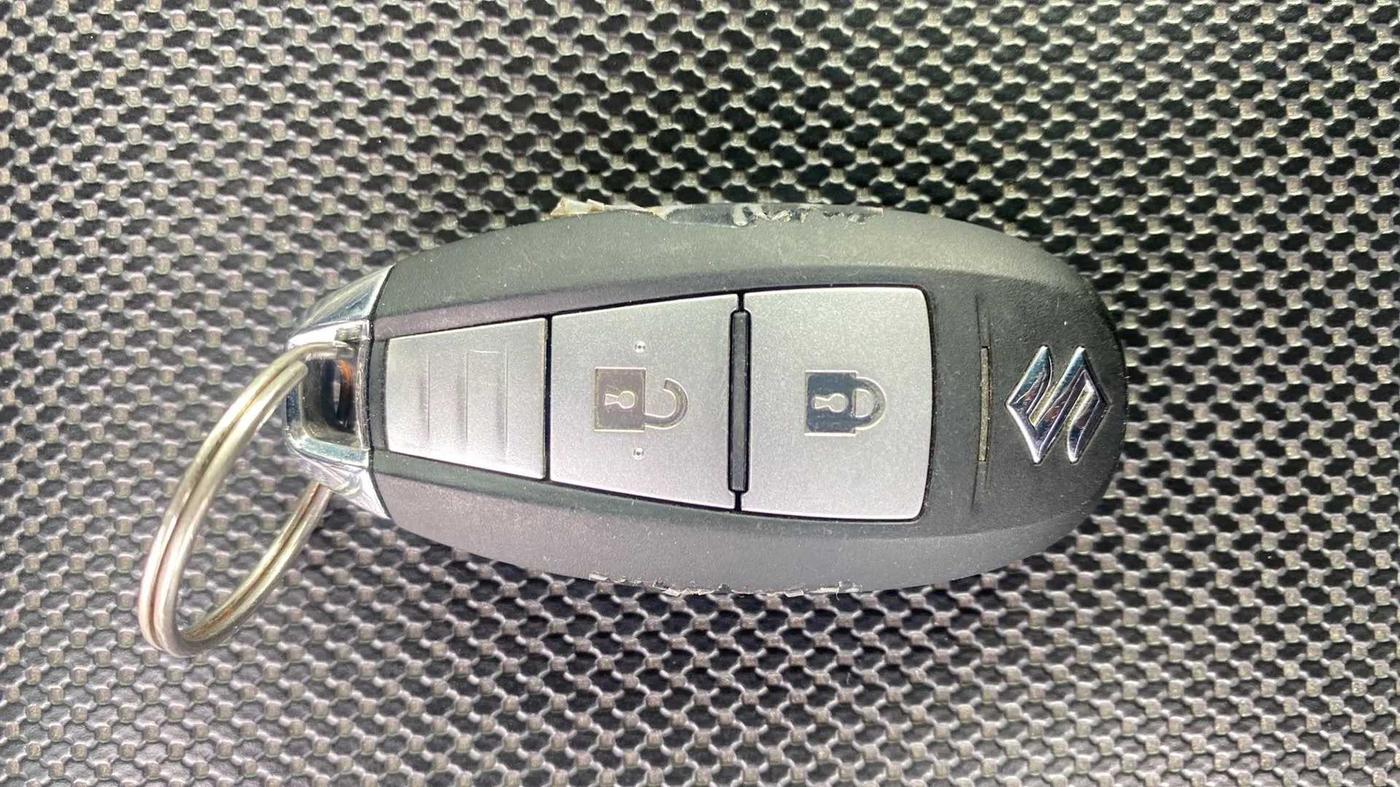 2018 Maruti Baleno ALPHA CVT PETROL 1.2, CNG, Automatic, 24,368 km, Key Close Up