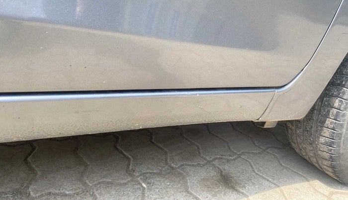 2017 Maruti Celerio VXI (O) CNG, CNG, Manual, 78,298 km, Right running board - Minor scratches