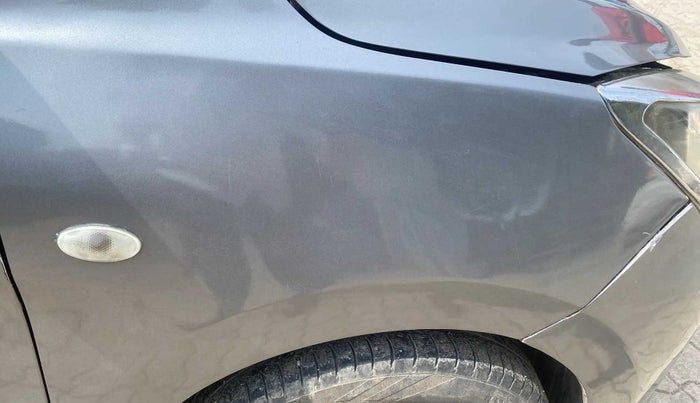 2017 Maruti Celerio VXI (O) CNG, CNG, Manual, 78,298 km, Right fender - Slightly dented
