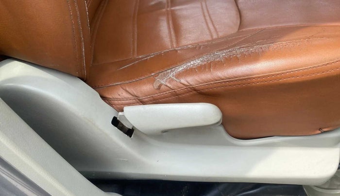 2017 Maruti Celerio VXI (O) CNG, CNG, Manual, 78,298 km, Driver Side Adjustment Panel