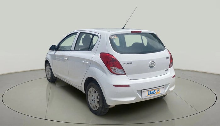 2013 Hyundai i20 MAGNA 1.2, Petrol, Manual, 38,679 km, Left Back Diagonal