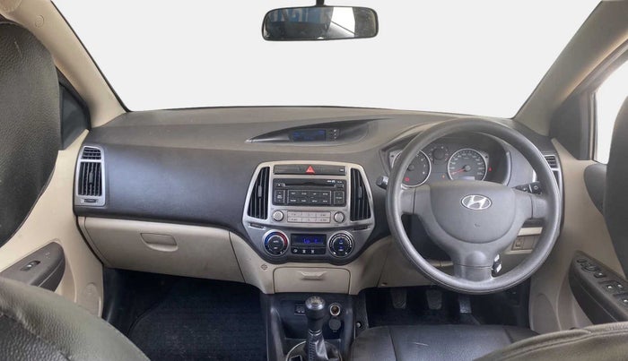 2013 Hyundai i20 MAGNA 1.2, Petrol, Manual, 38,679 km, Dashboard