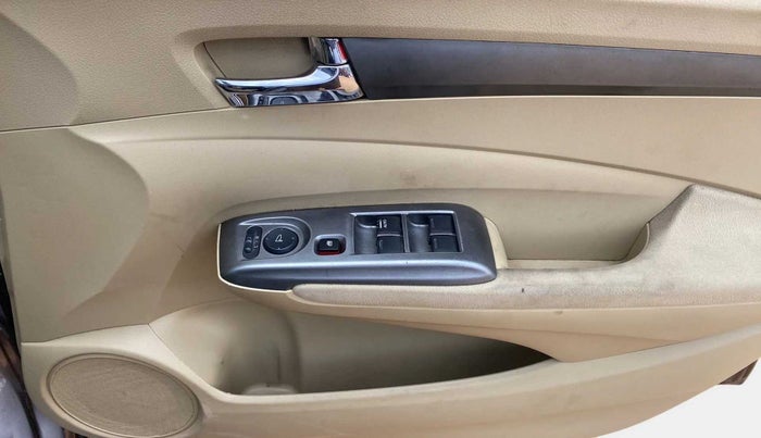 2013 Honda City 1.5L I-VTEC V MT, Petrol, Manual, 84,818 km, Driver Side Door Panels Control