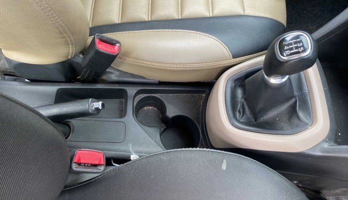 2015 Hyundai Grand i10 SPORTZ 1.2 KAPPA VTVT, Petrol, Manual, 73,390 km, Gear Lever