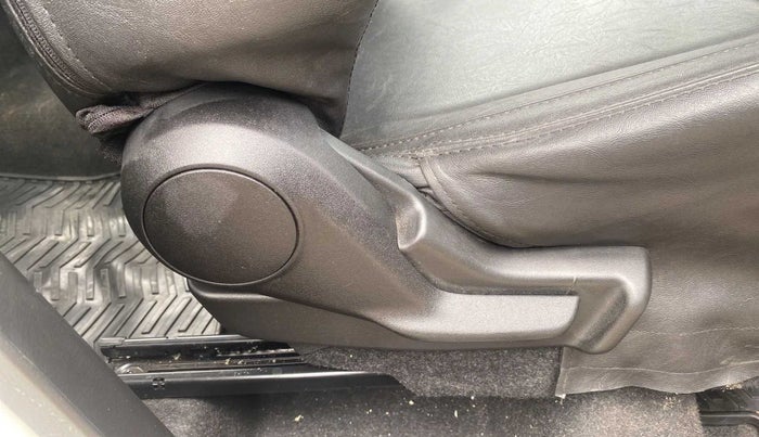 2022 Maruti IGNIS DELTA 1.2, Petrol, Manual, 7,097 km, Driver Side Adjustment Panel