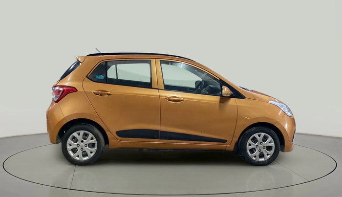 2016 Hyundai Grand i10 SPORTZ 1.2 KAPPA VTVT, Petrol, Manual, 55,432 km, Right Side View