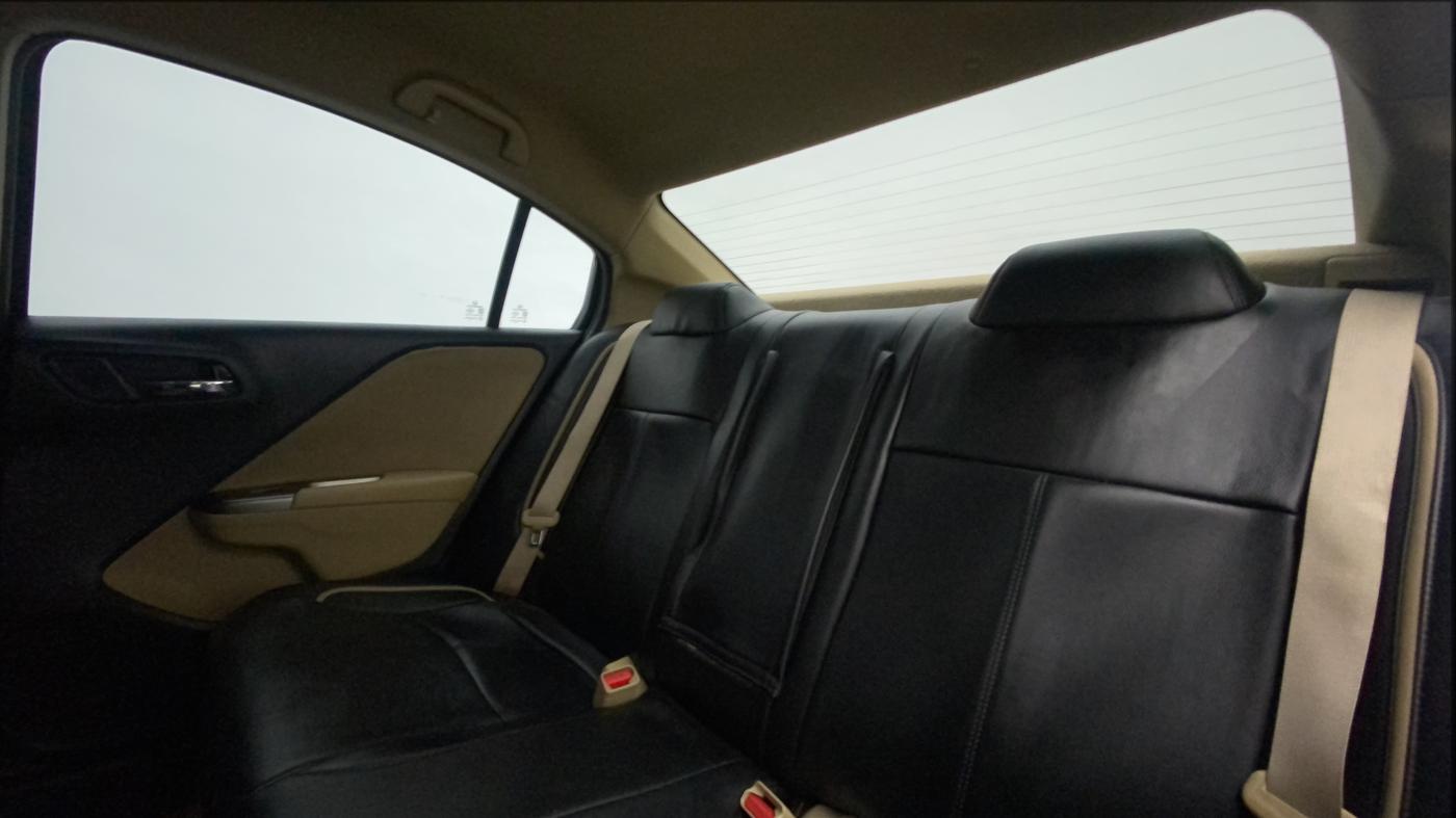 2015 Honda City 1.5L I-VTEC V MT, Petrol, Manual, 96,303 km, Right Side Rear Door Cabin