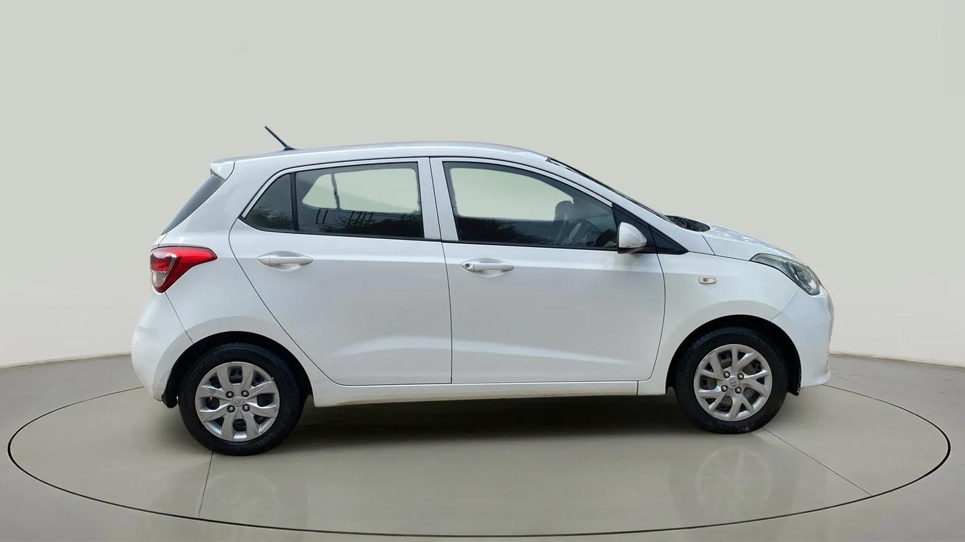 2018 Hyundai Grand i10 MAGNA 1.2 KAPPA VTVT, Petrol, Manual, 93,243 km, Right Side View
