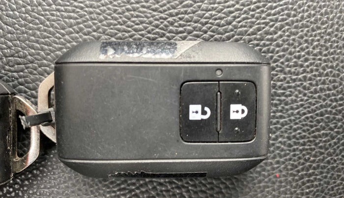 2019 Toyota Glanza G ISG, Petrol, Manual, 45,958 km, Key Close Up
