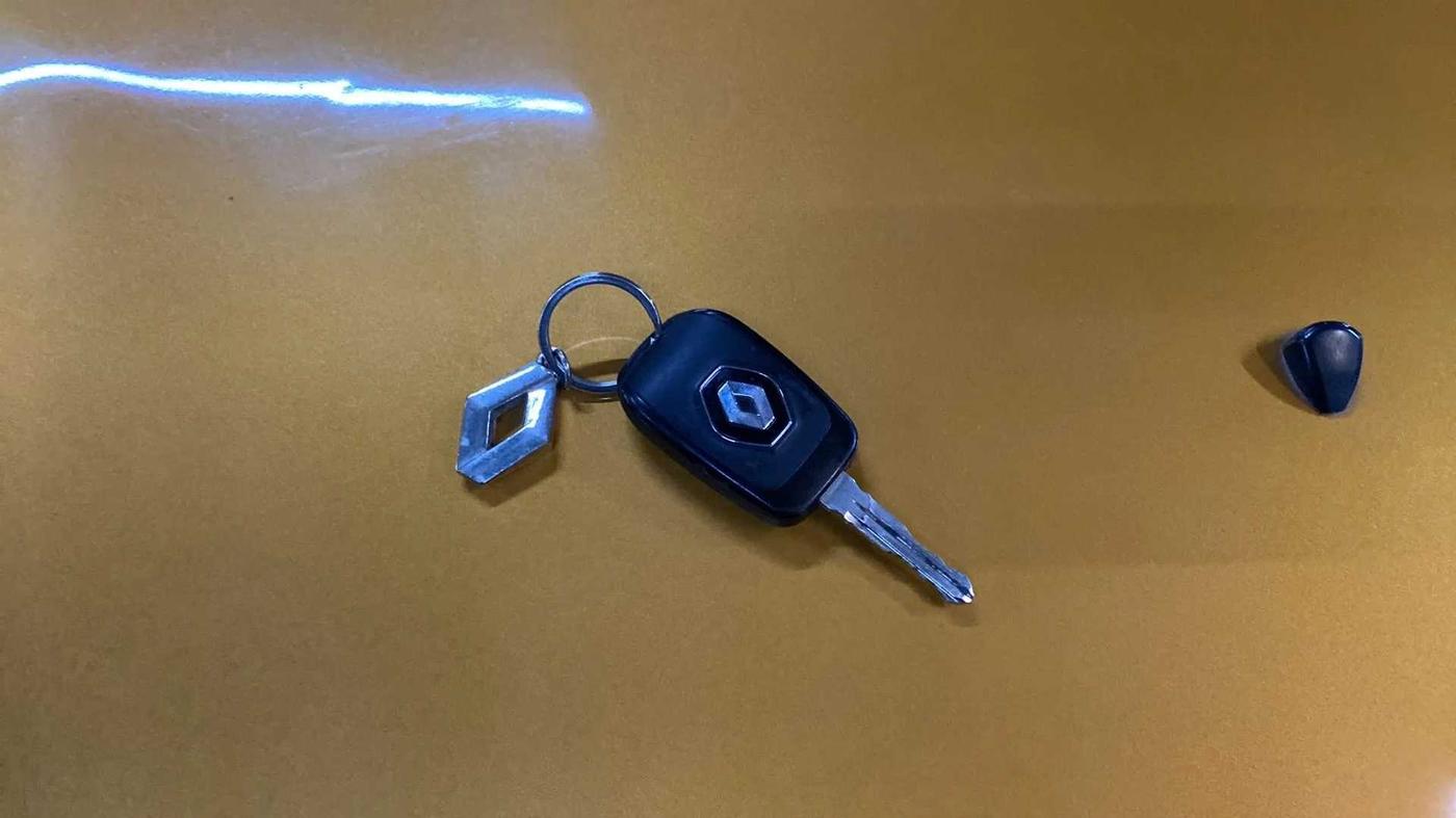 2019 Renault TRIBER RXT, Petrol, Manual, 21,743 km, Key Close Up