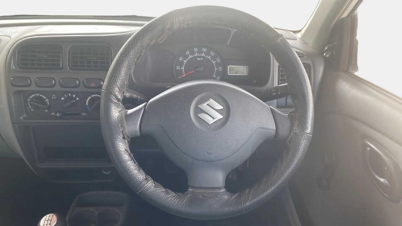 2013 Maruti Alto K10 LXI, Petrol, Manual, 18,139 km, Steering Wheel Close Up