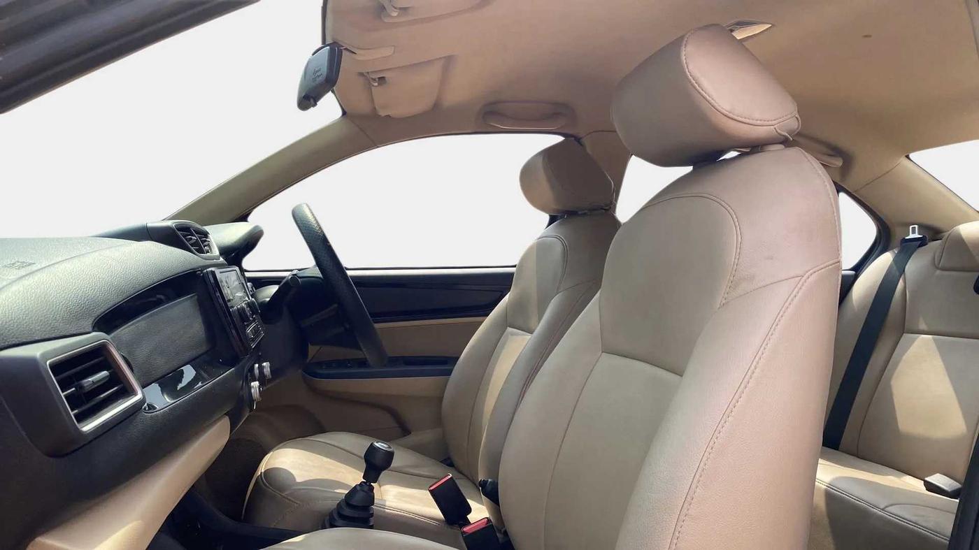 2018 Honda Amaze 1.5L I-DTEC V, Diesel, Manual, 33,862 km, Right Side Front Door Cabin