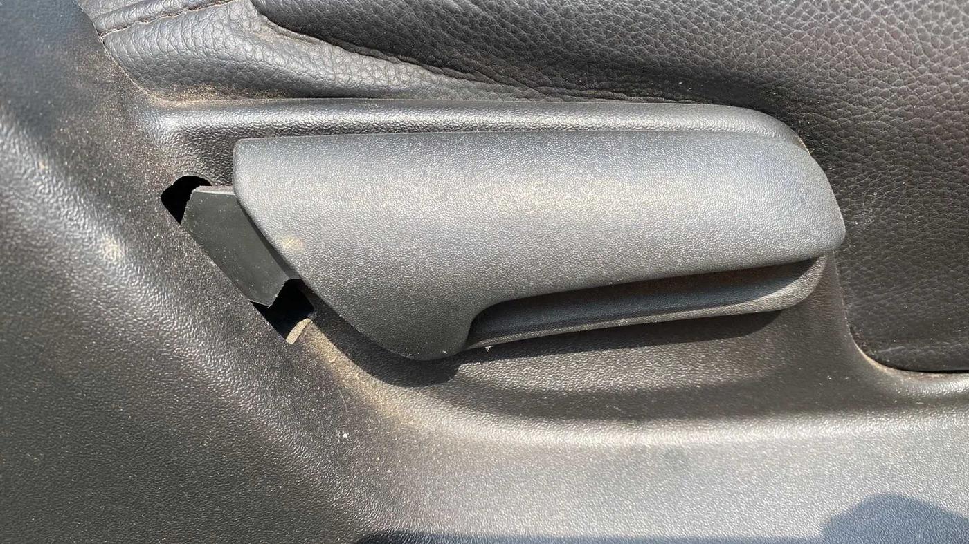 2014 Maruti Swift VXI, Petrol, Manual, 32,666 km, Driver Side Adjustment Panel