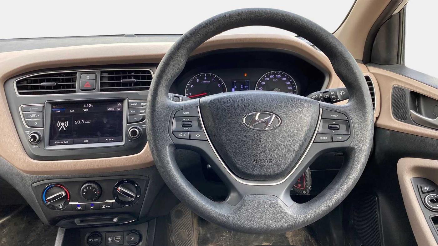 2020 Hyundai Elite i20 SPORTZ PLUS 1.2, Petrol, Manual, 17,871 km, Steering Wheel Close Up