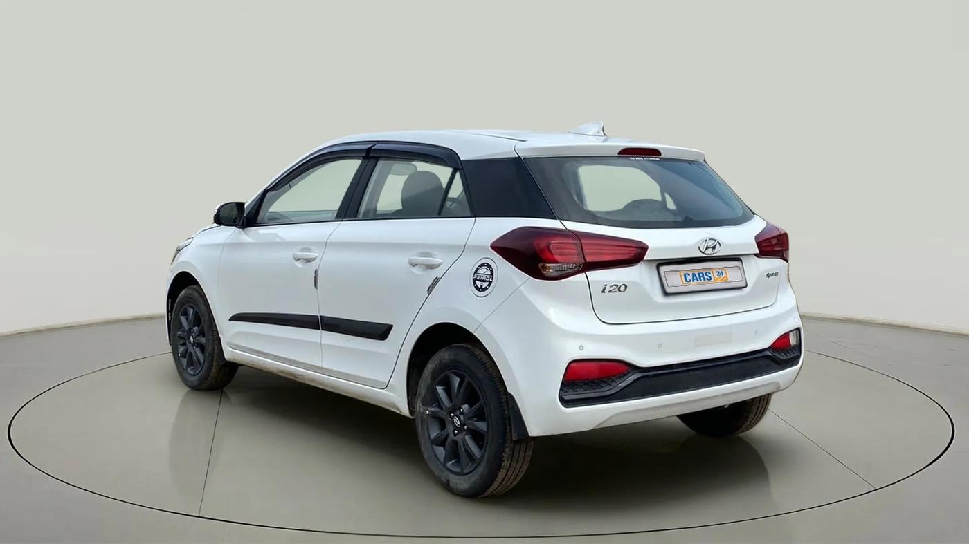 2020 Hyundai Elite i20 SPORTZ PLUS 1.2, Petrol, Manual, 17,871 km, Left Back Diagonal