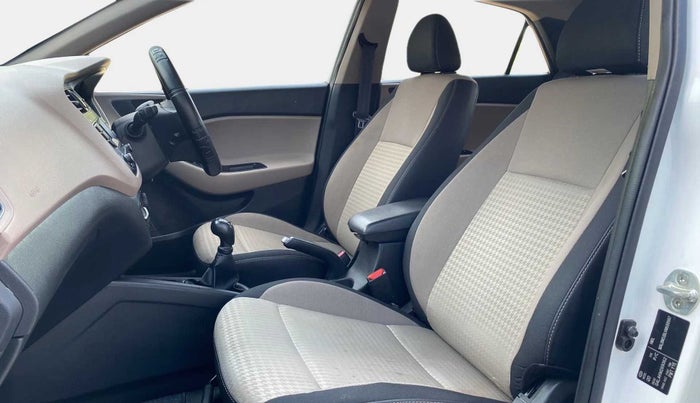 2019 Hyundai Elite i20 MAGNA PLUS 1.2, Petrol, Manual, 55,991 km, Right Side Front Door Cabin
