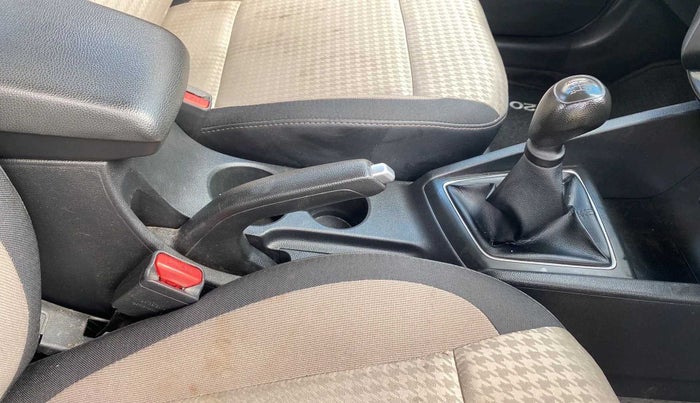 2019 Hyundai Elite i20 MAGNA PLUS 1.2, Petrol, Manual, 55,991 km, Gear Lever